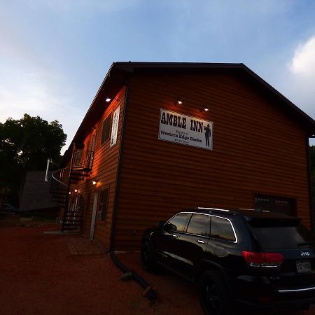 Amble Inn Medora Esterno foto