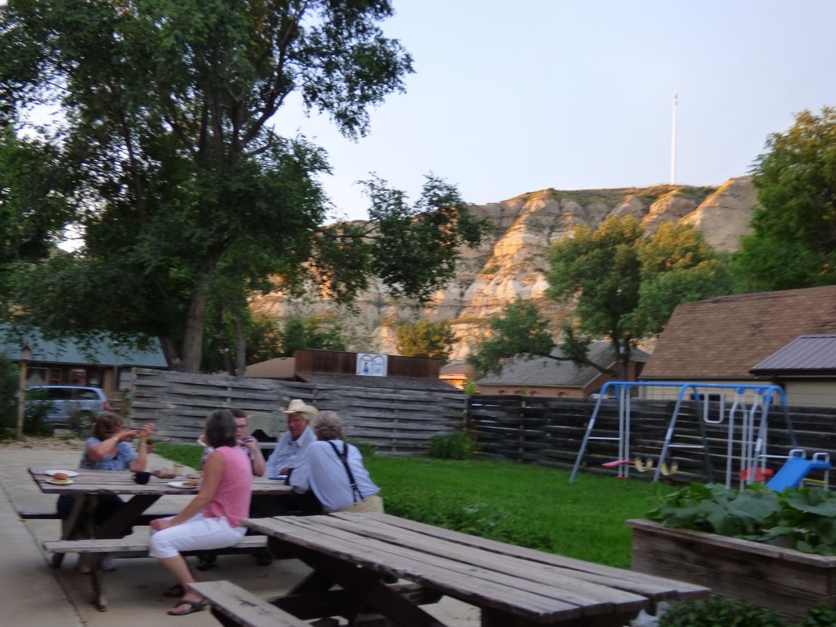 Amble Inn Medora Esterno foto